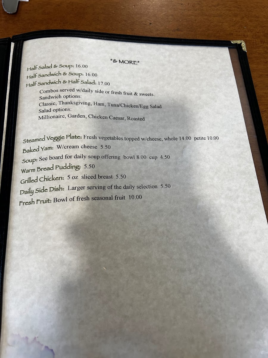 The Avocado House - 9