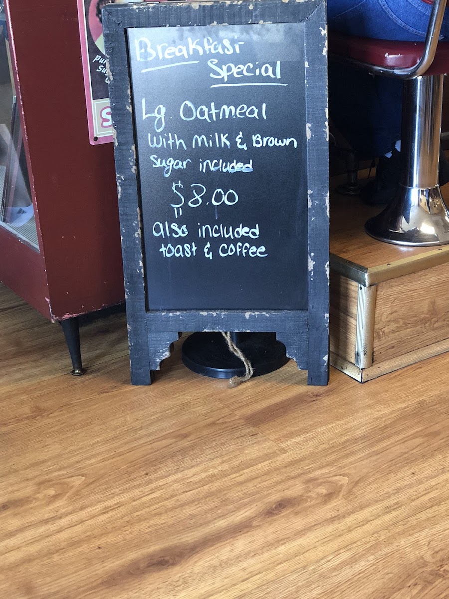 Juli's Village Coffee Shop - 7