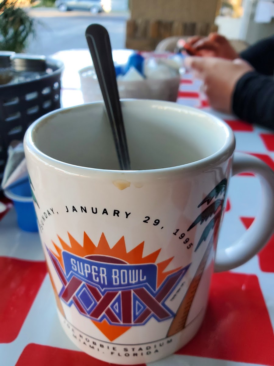 Juli's Village Coffee Shop - 5