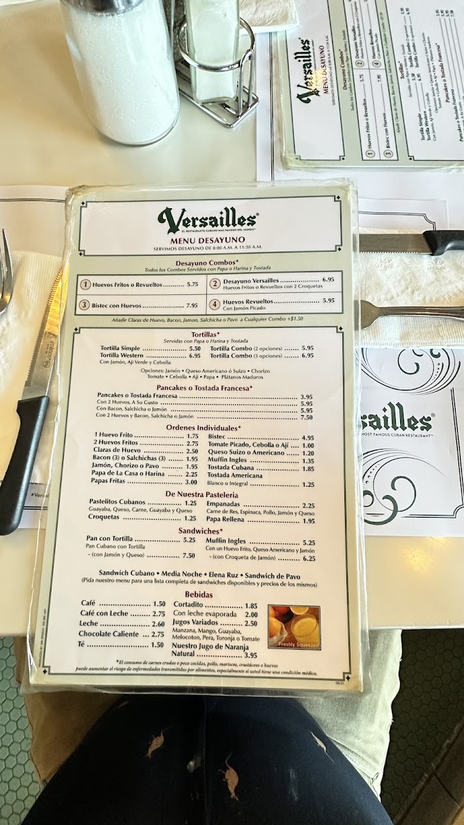Versailles Restaurant Cuban Cuisine - 5