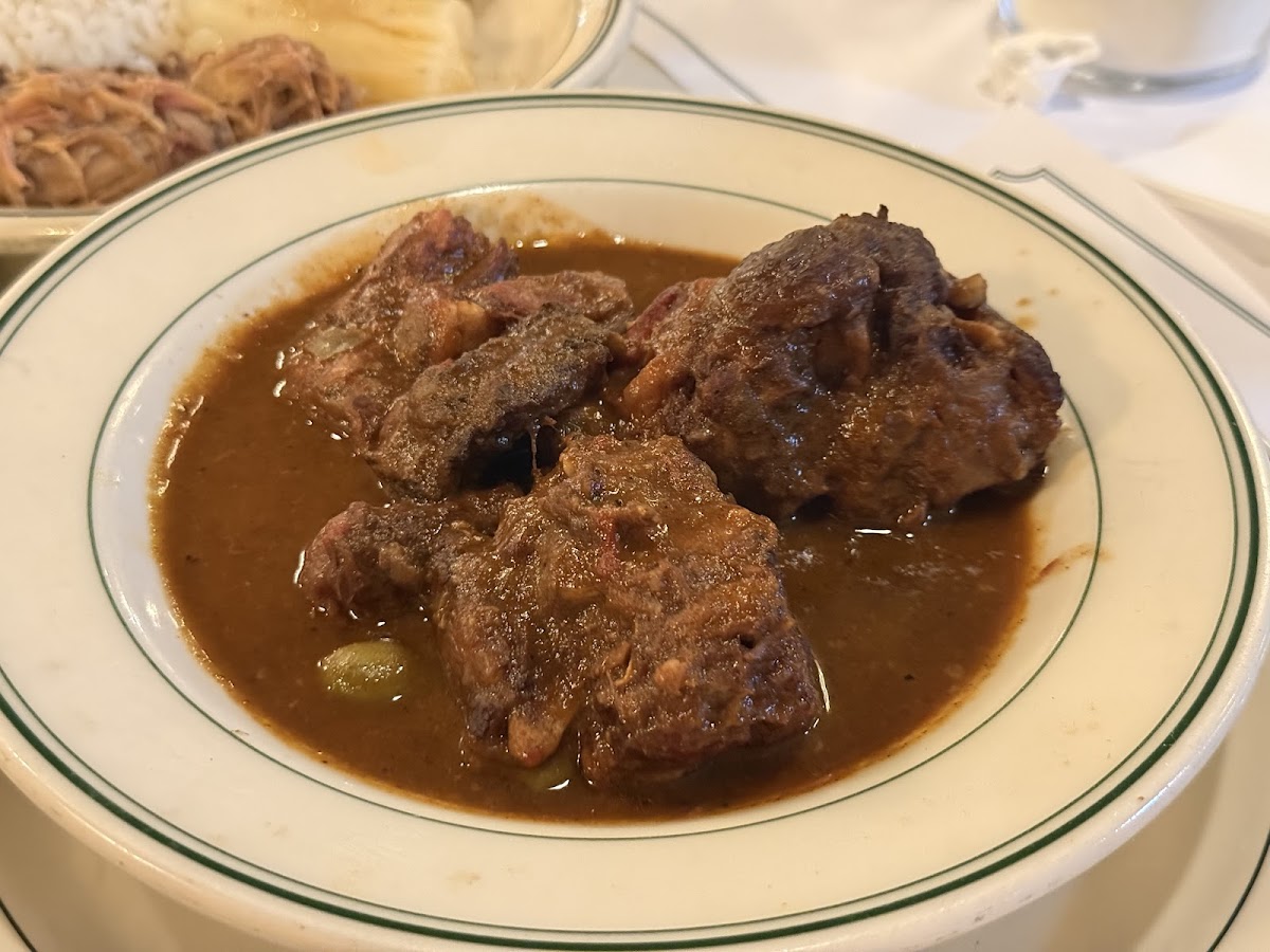 Versailles Restaurant Cuban Cuisine - 4