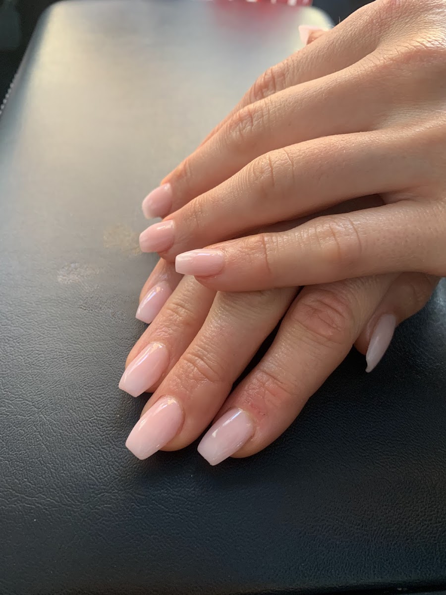 Gallery Nails and Spa - 7