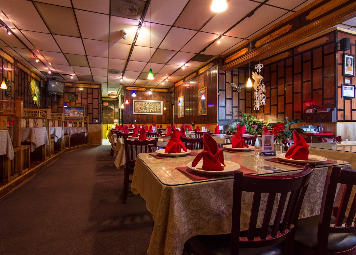 Sala Thai II Restaurant - 6