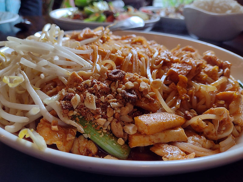 Ruen Thai Restaurant - 4
