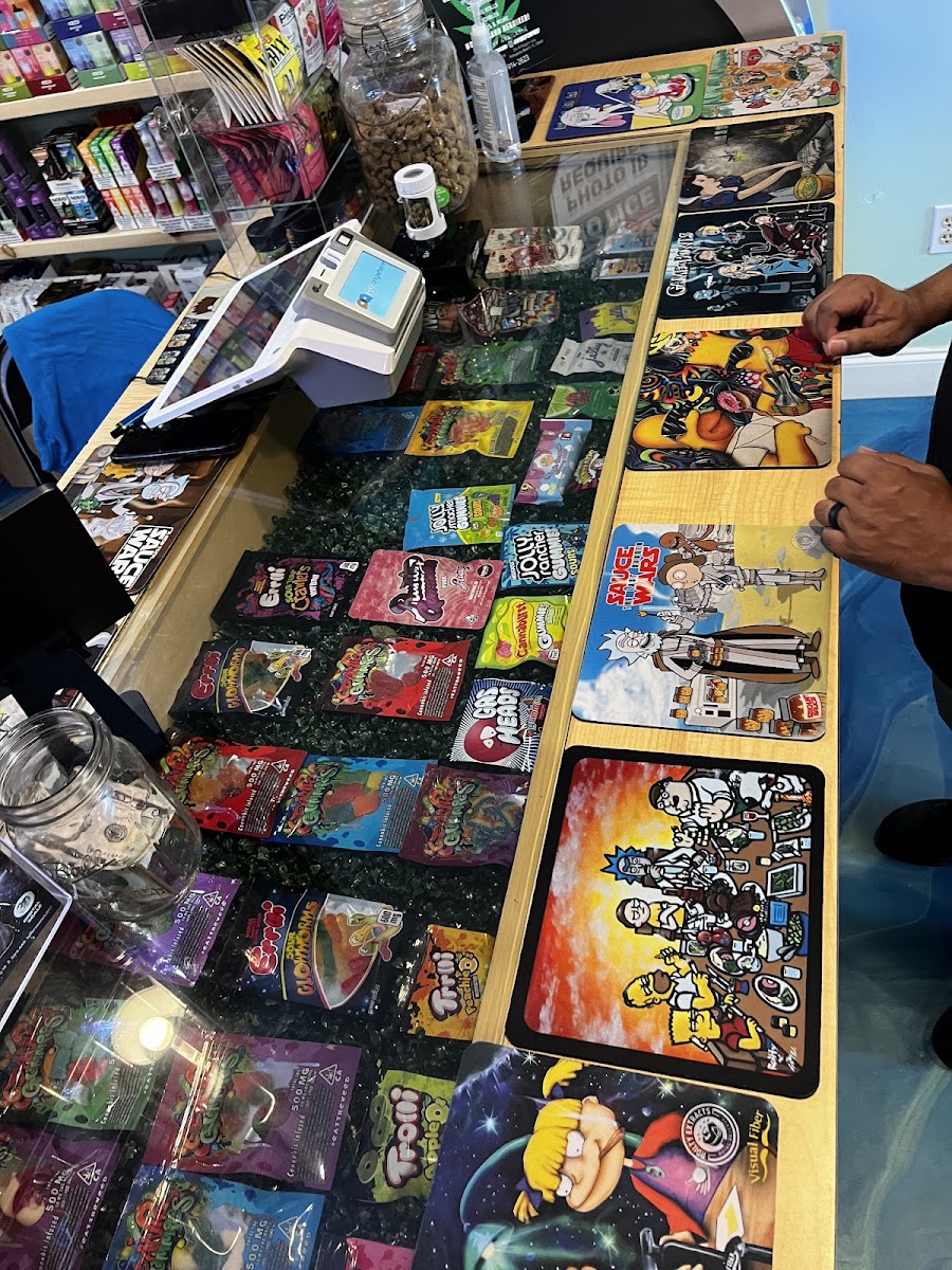 Leef Kava & Kratom Lounge - 3