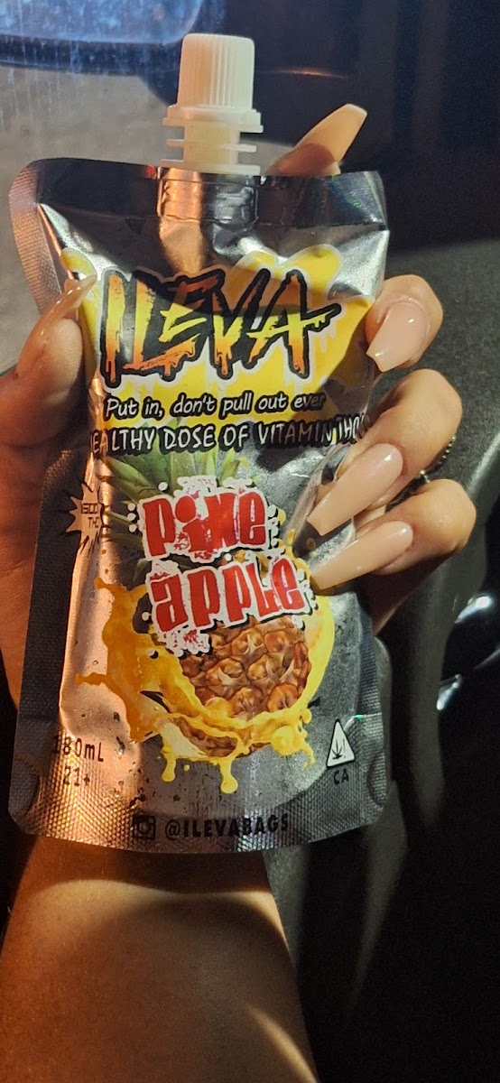 Leef Kava & Kratom Lounge - 5