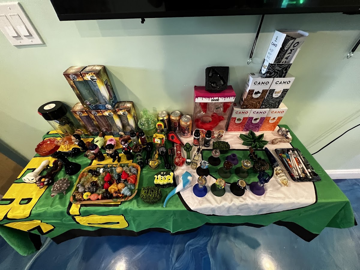 Leef Kava & Kratom Lounge - 8