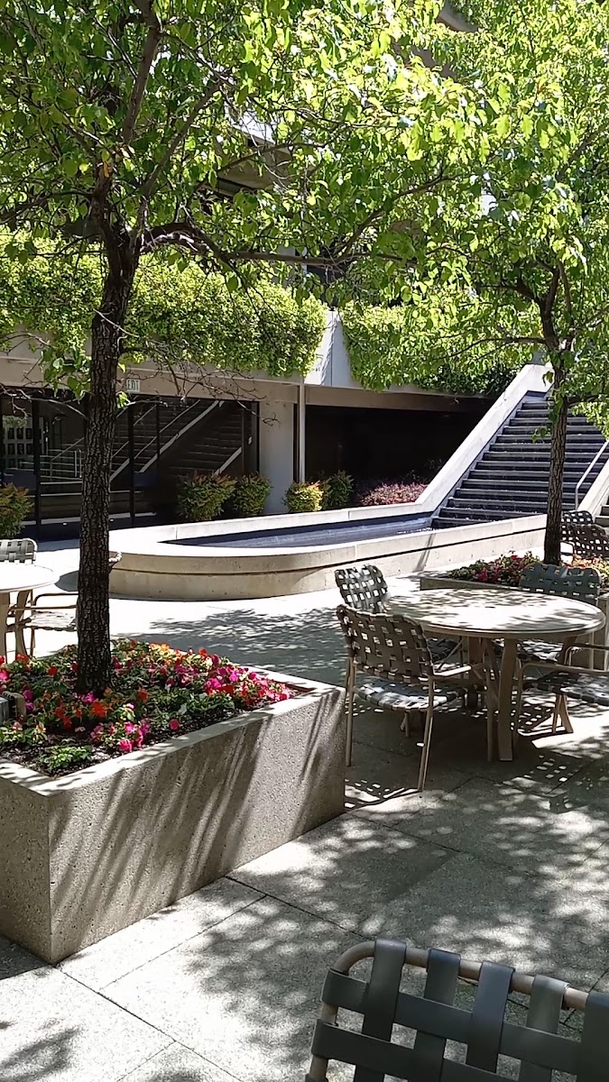 Lincoln Plaza Cafe (CalPERS) - 2