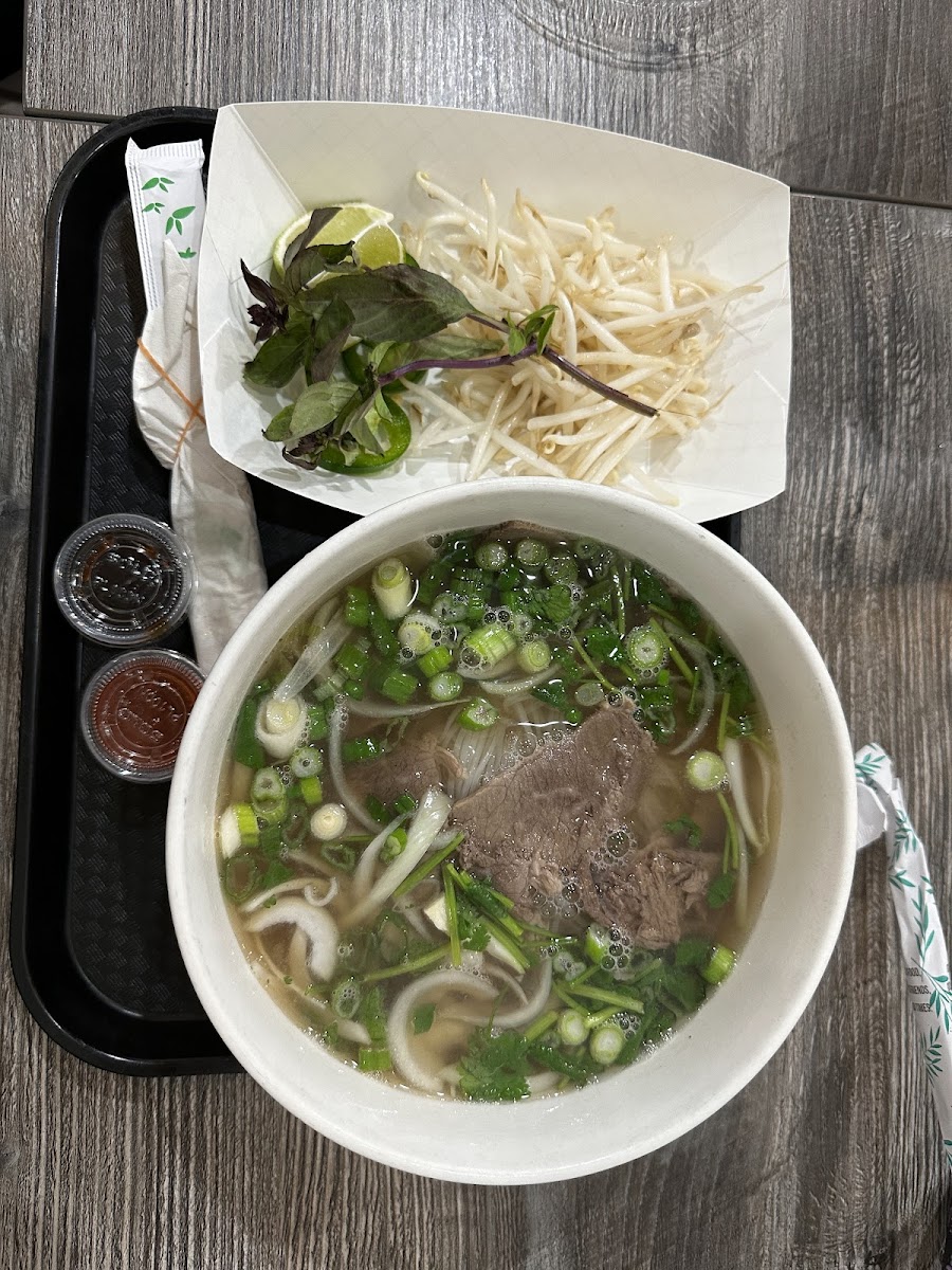 Pacific Pho & Poke Bar - 3