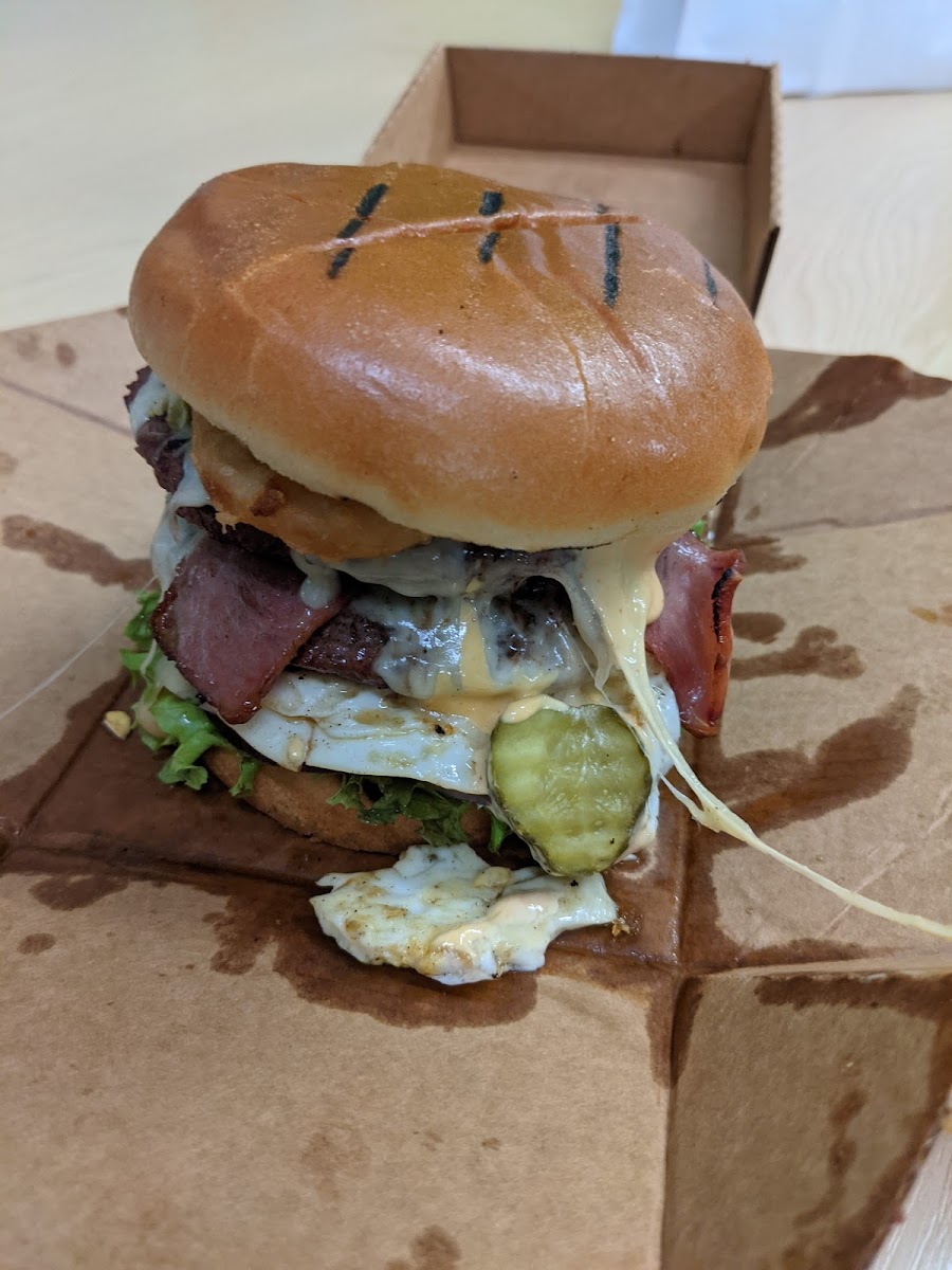 Smokin' Burgers & Shakes - 10