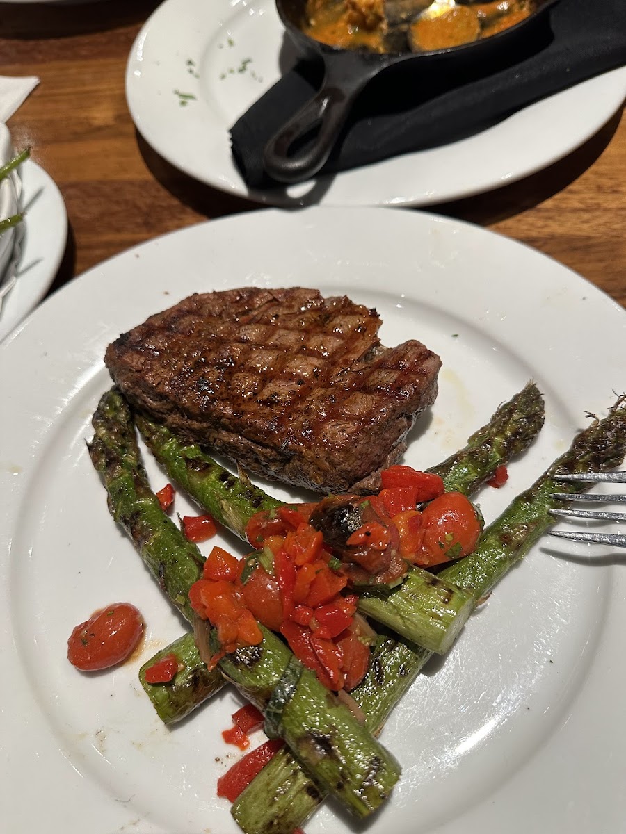 Paul Martin's American Grill - 4