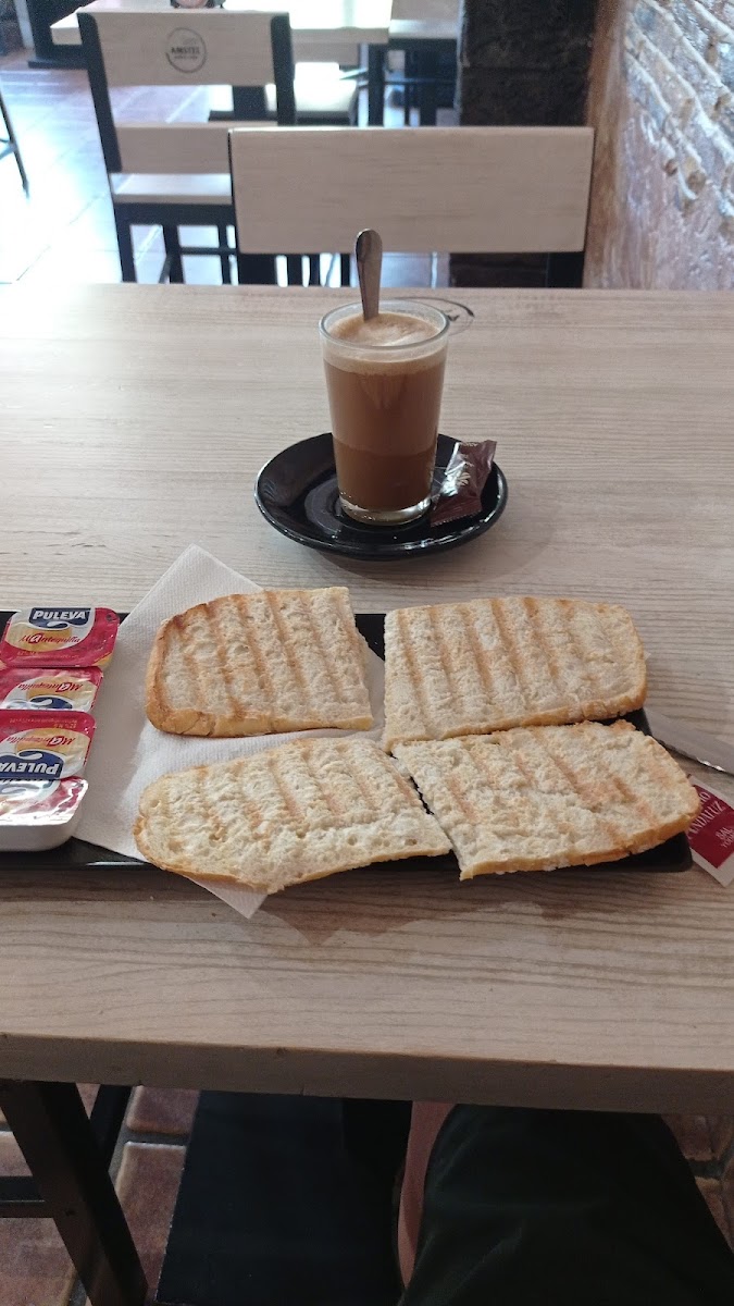 Cafetería Lennon - 4