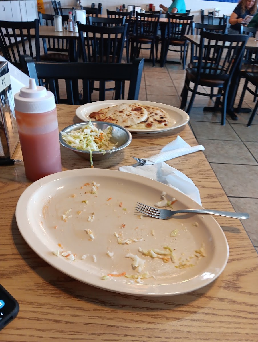 Las Pupusas Restaurant - 5