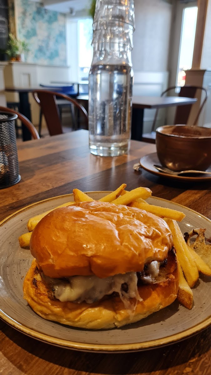 Beach Tree Cafe - 9