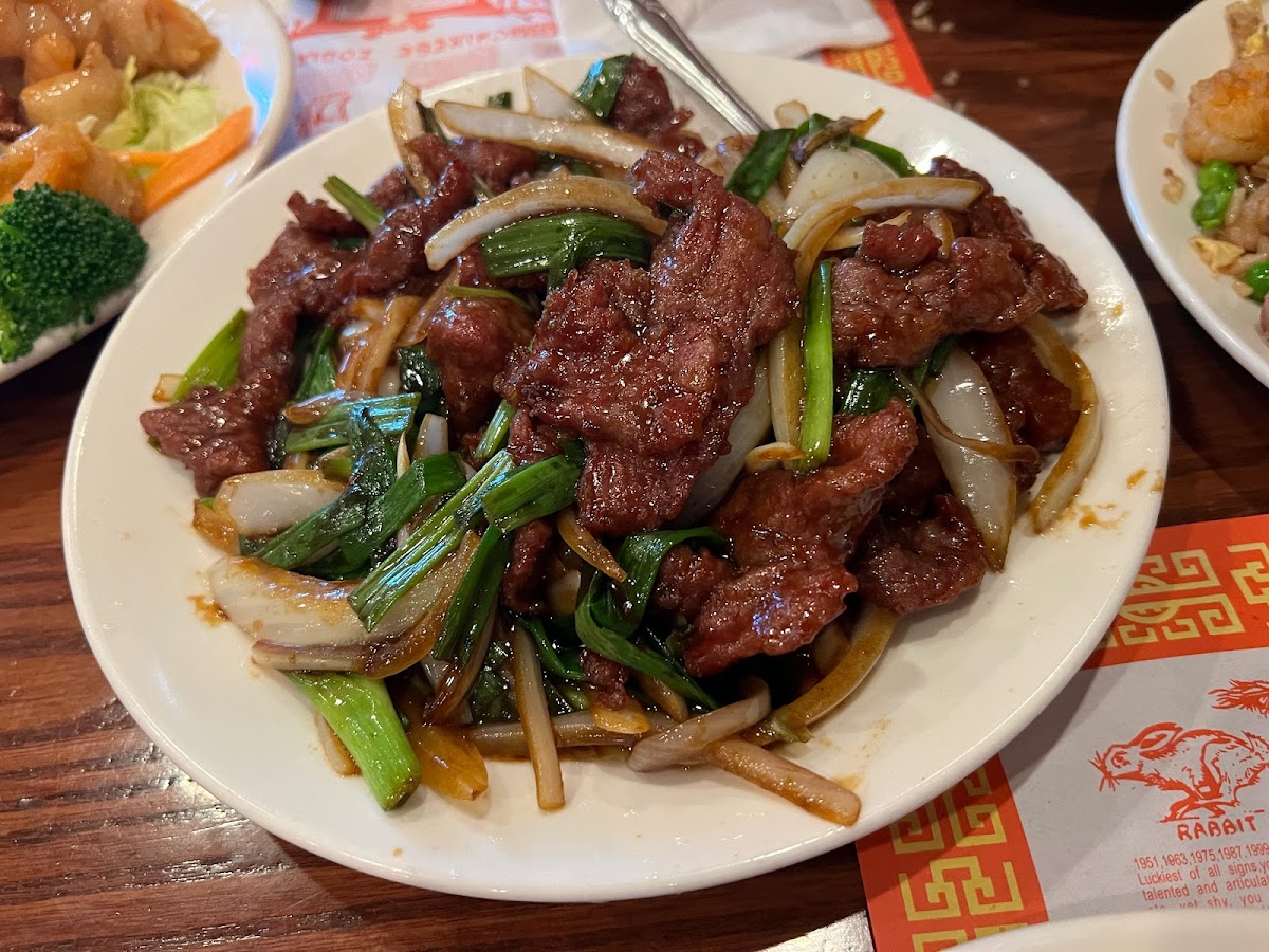 Fu's Palace Restaurant - 2