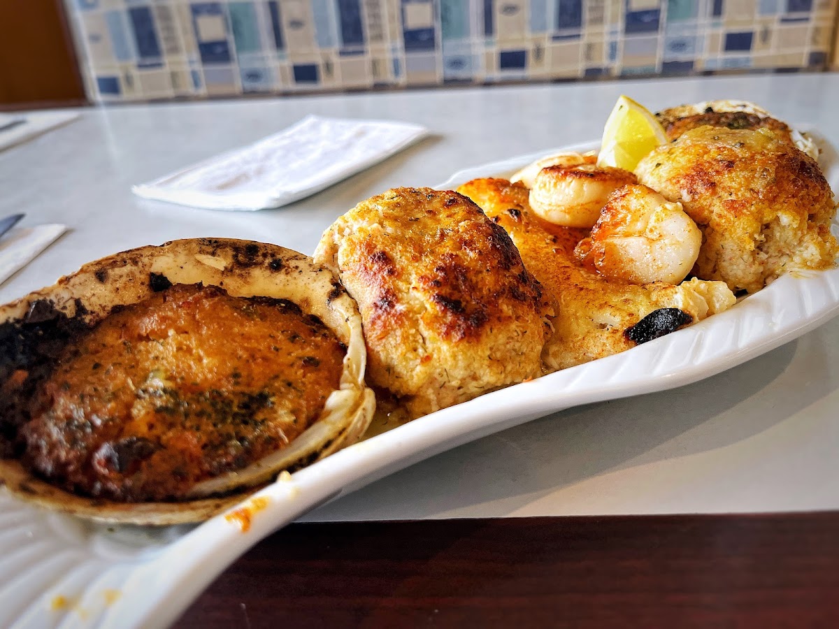 The Gateway Diner - 10