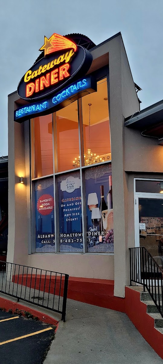 The Gateway Diner - 4