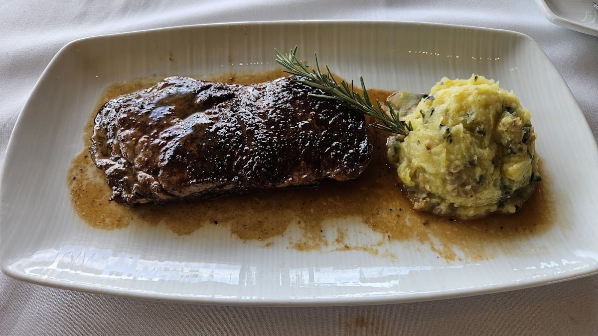 The Caprice Seafood & Steakhouse - 9