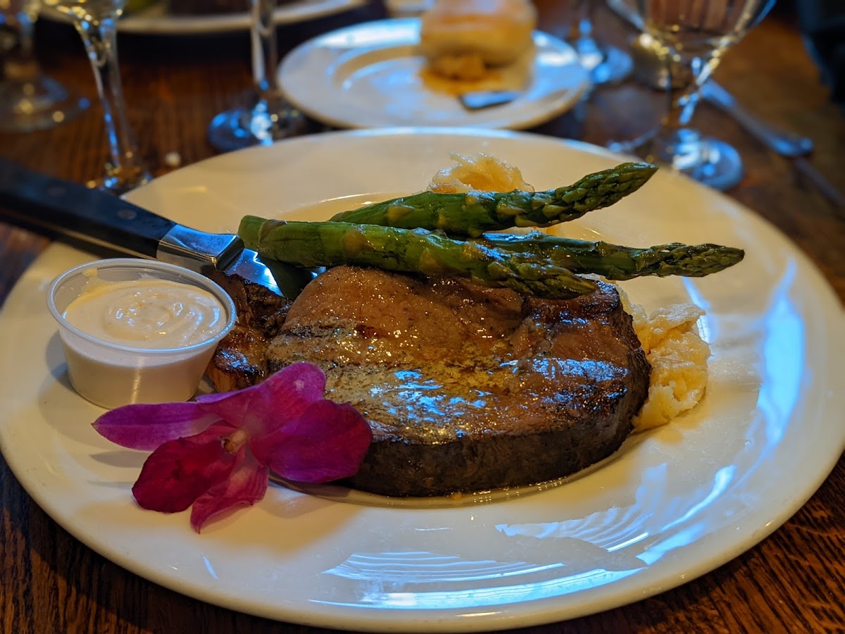 Corkscrew Saloon - 9