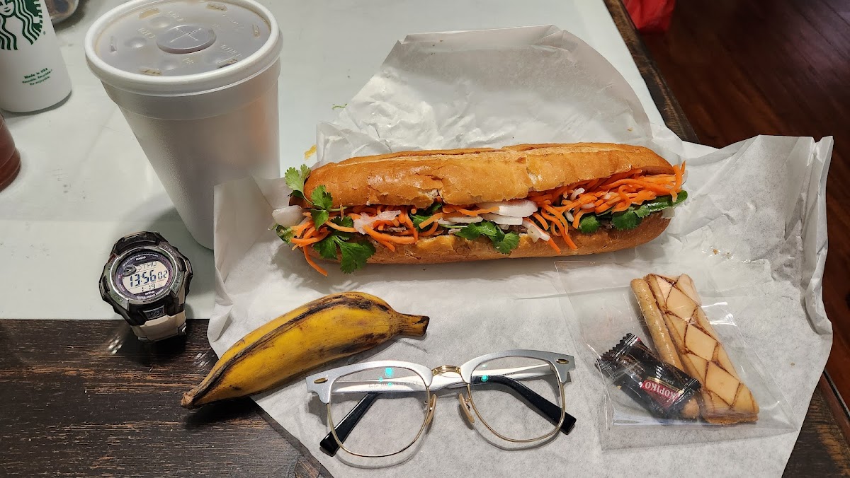 Sandwich House - 5