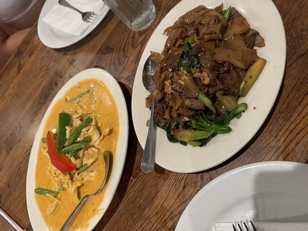 Archi's Thai Bistro - 4