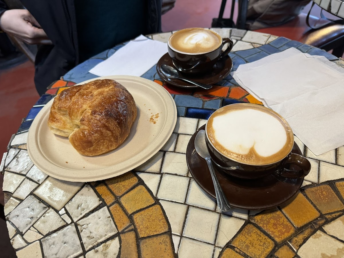 Caffe Trieste - 3