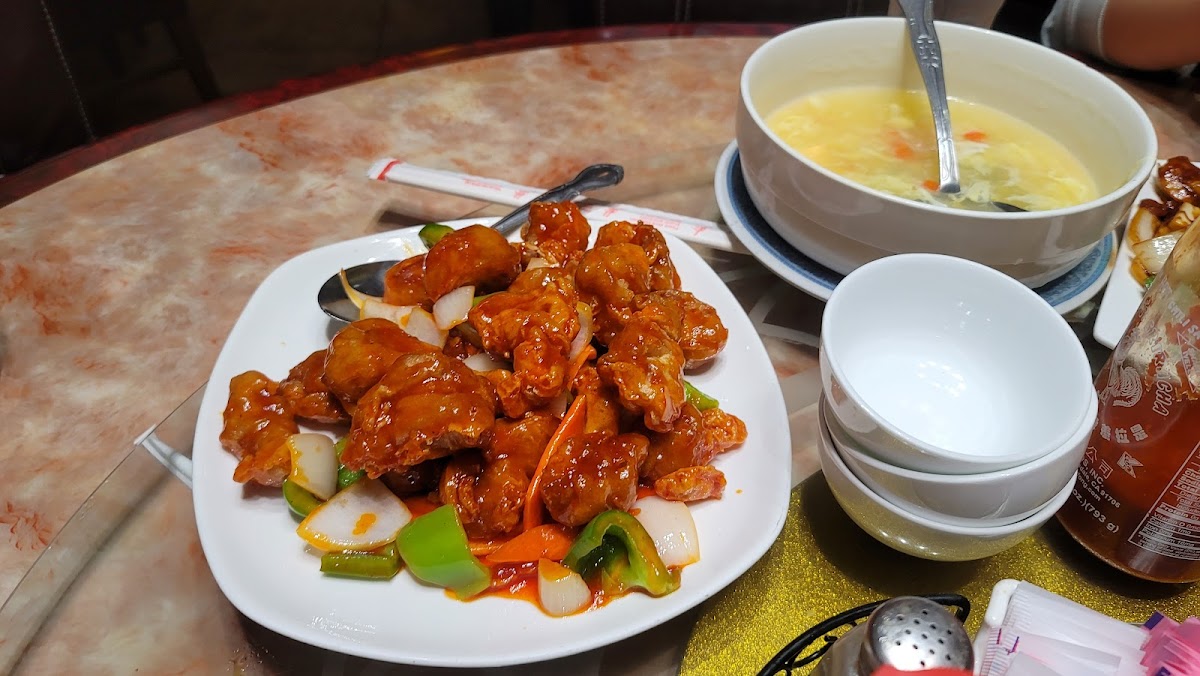 Golden Palace Chinese Restaurant - 5