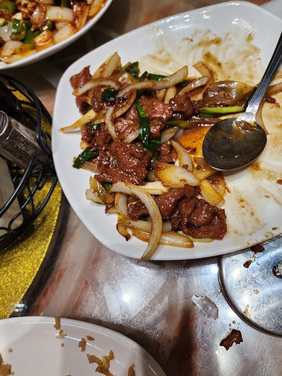 Golden Palace Chinese Restaurant - 7