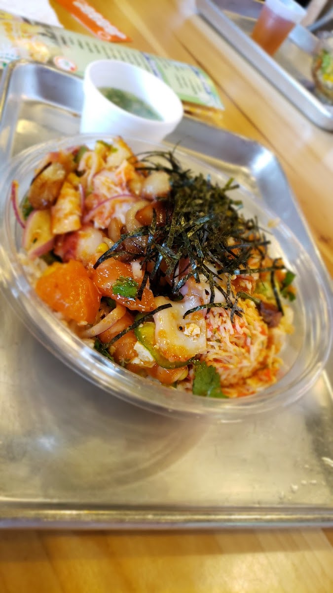 Poke Poku Hawaiian Poke Bar at Rainbow Boulevard - 7