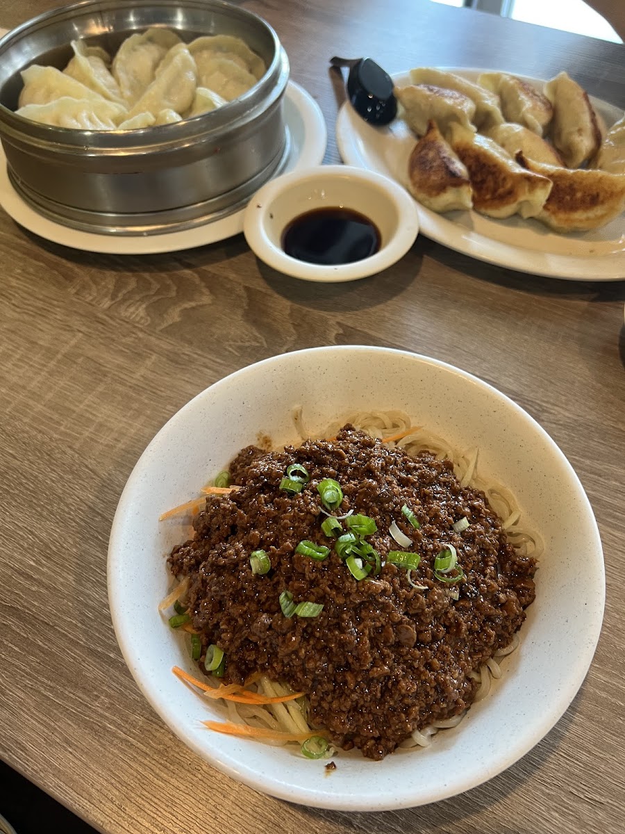 Golden Dumpling House - 4