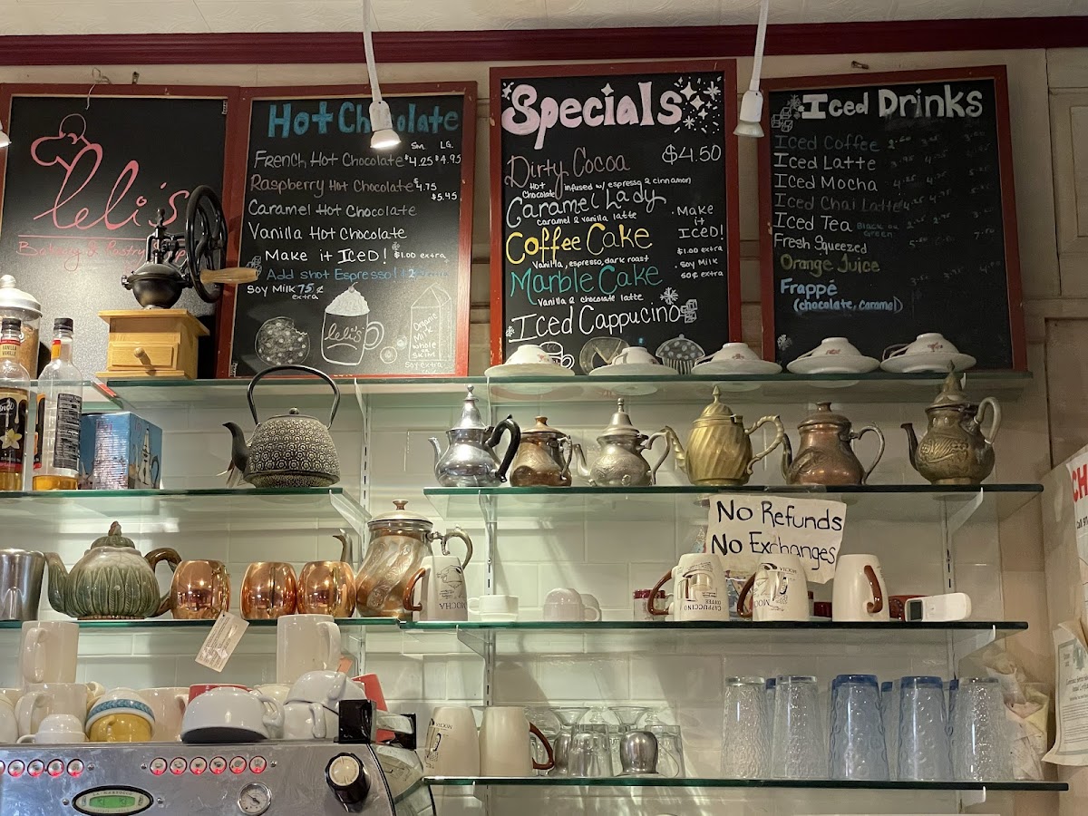 Leli’s bakery - 5