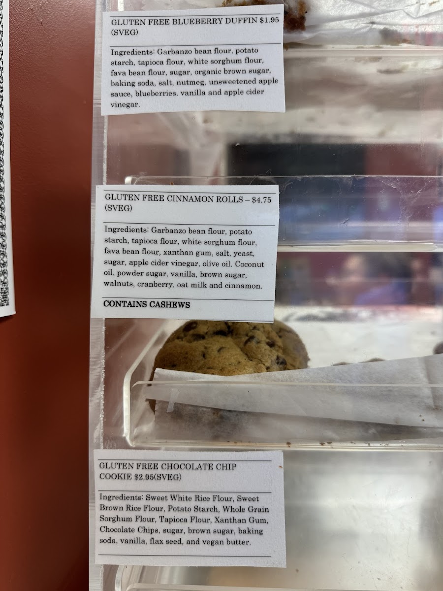 Bashful Banana Bakery & Cafe - 2