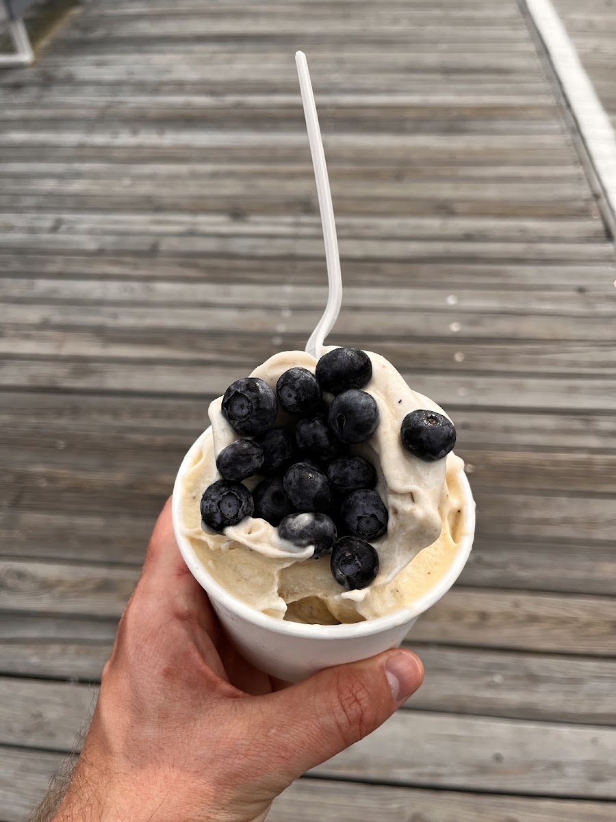 Bashful Banana Bakery & Cafe - 7