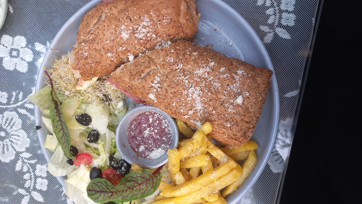 Khooneh Alborz Cafe - 7