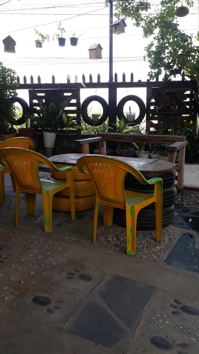 Cafe Nhật Nguyệt - 2