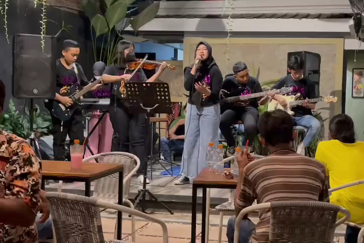 DT Coffee and Eatery - 2