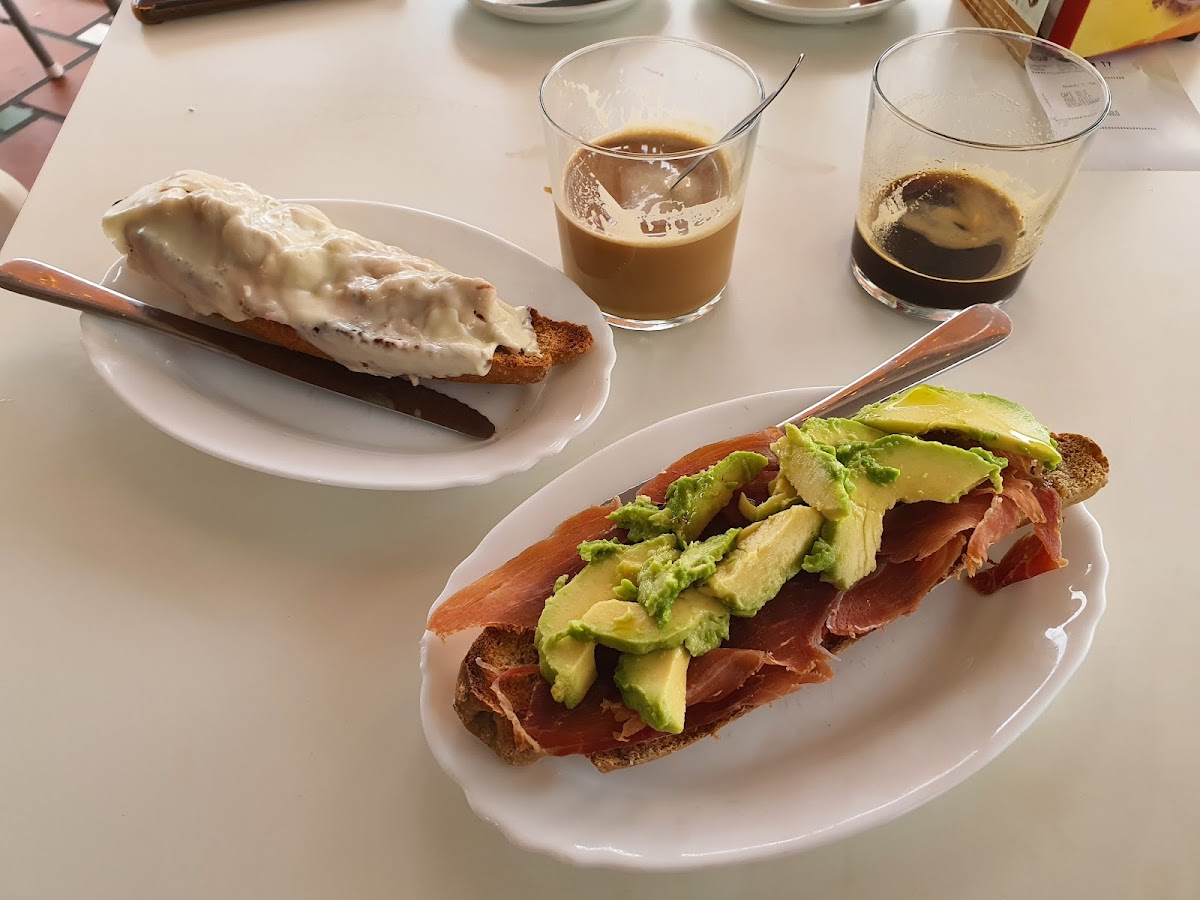 Cafeteria Pereira - 10