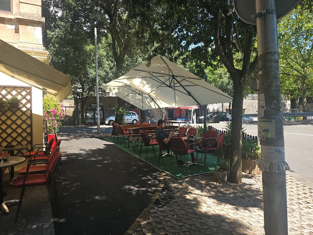 Caffe Bar Zanzi Bar - 4