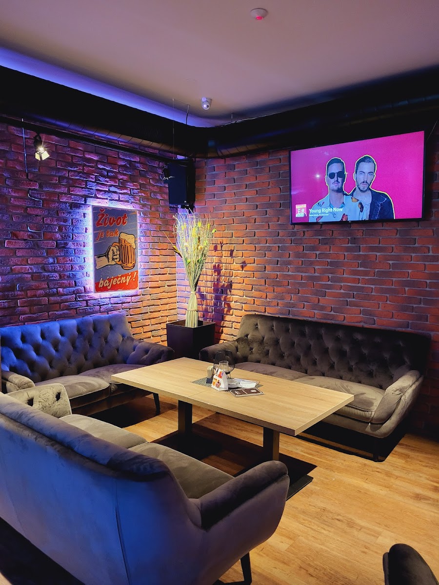 THE BRICK COFFEE & BAR - 10