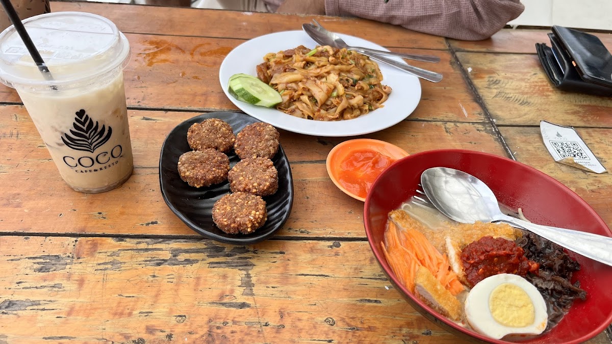 Coco Cafe & Resto - 5