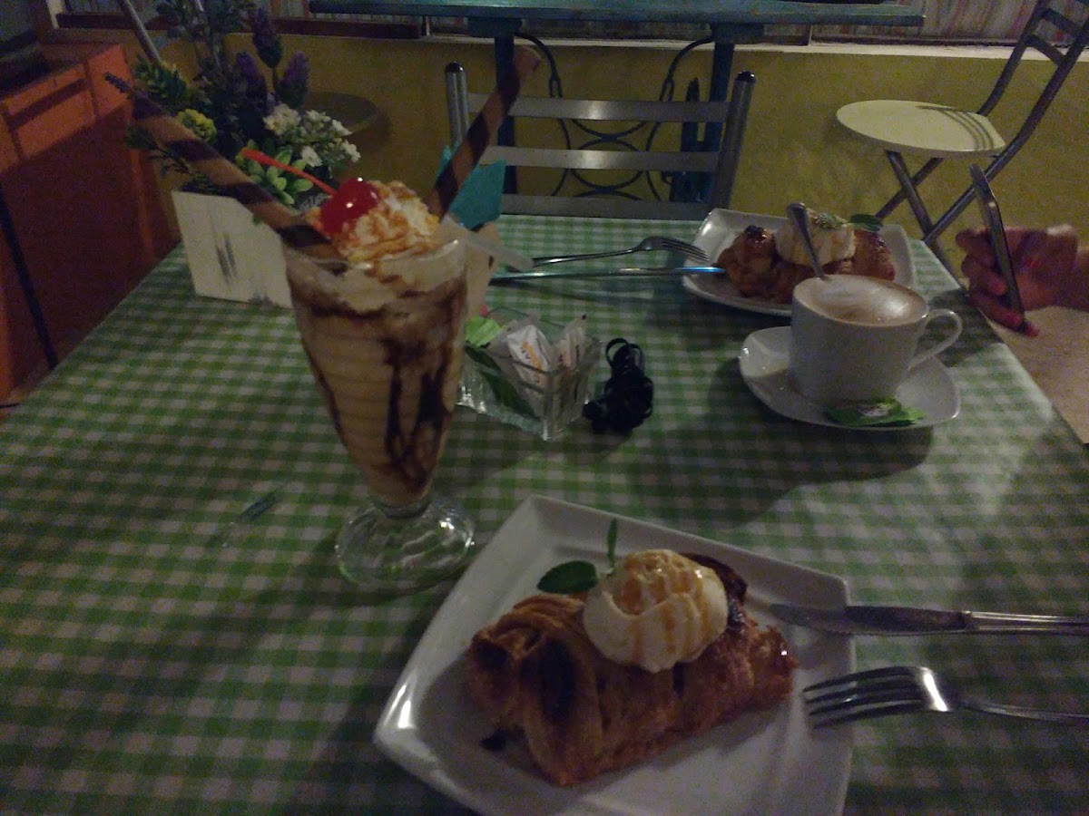 El Patio De Doña Delia - 5