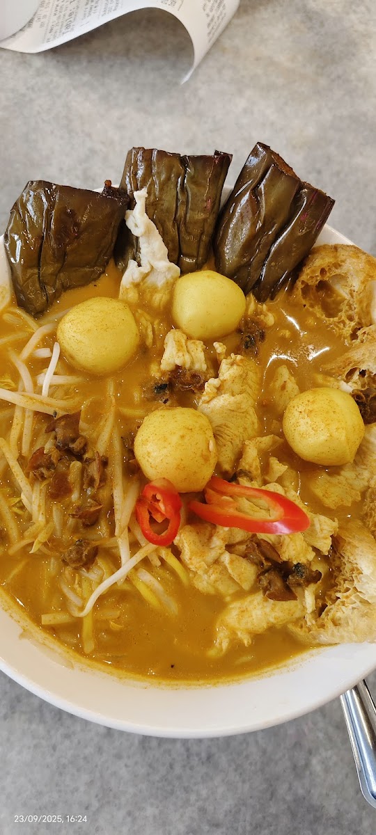 Kopi Ping Cafe @ Karamunsing - 4