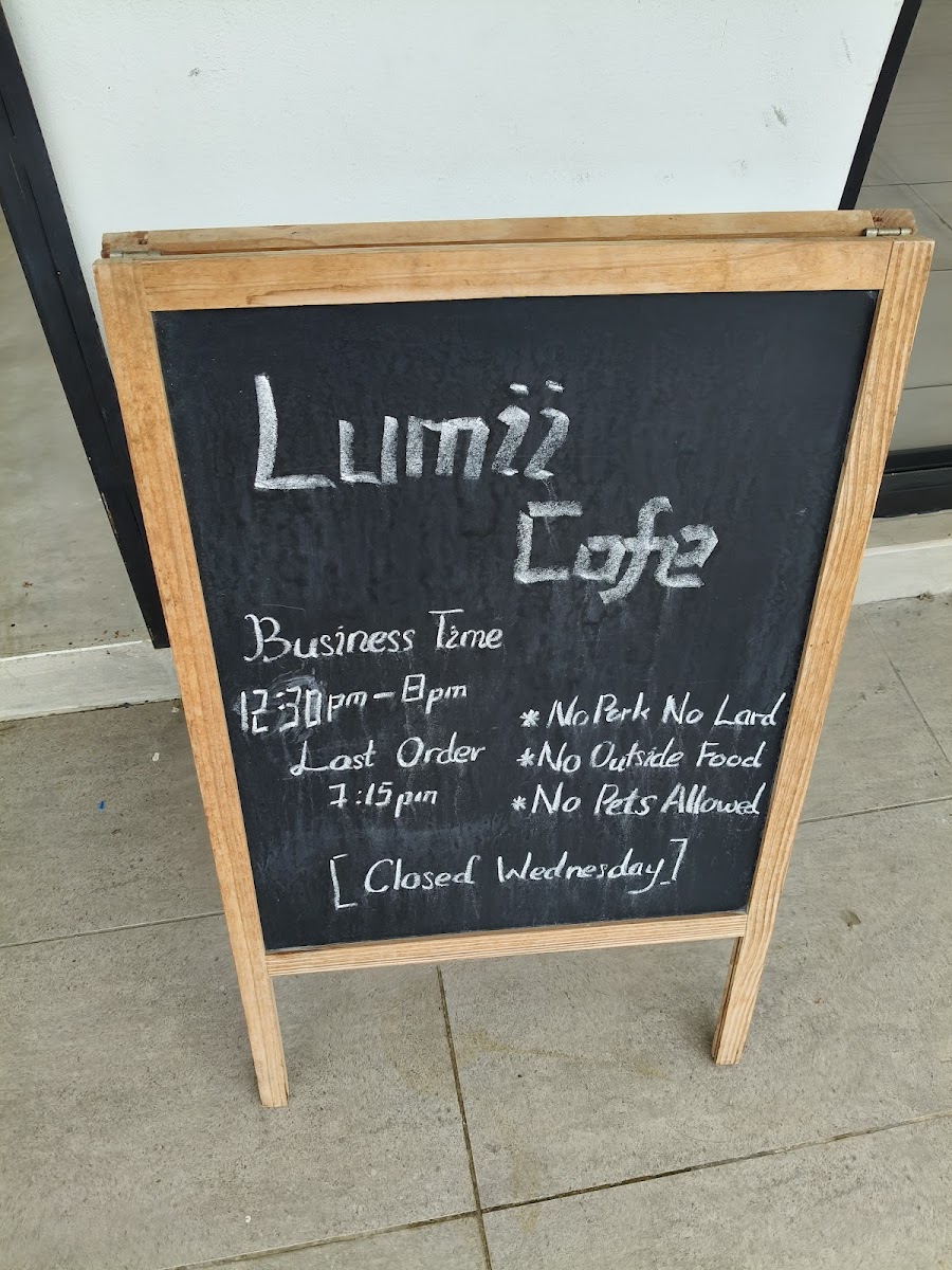 Lumii Cafe - 5