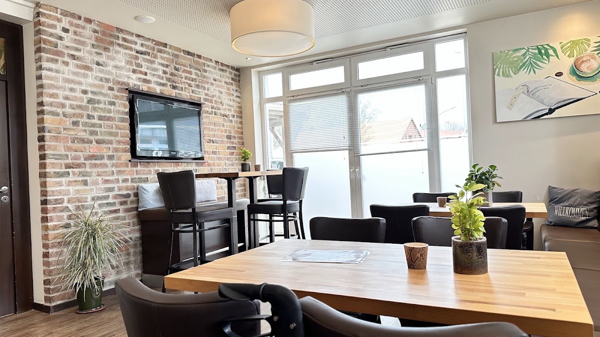 Café Tillia's Fly In