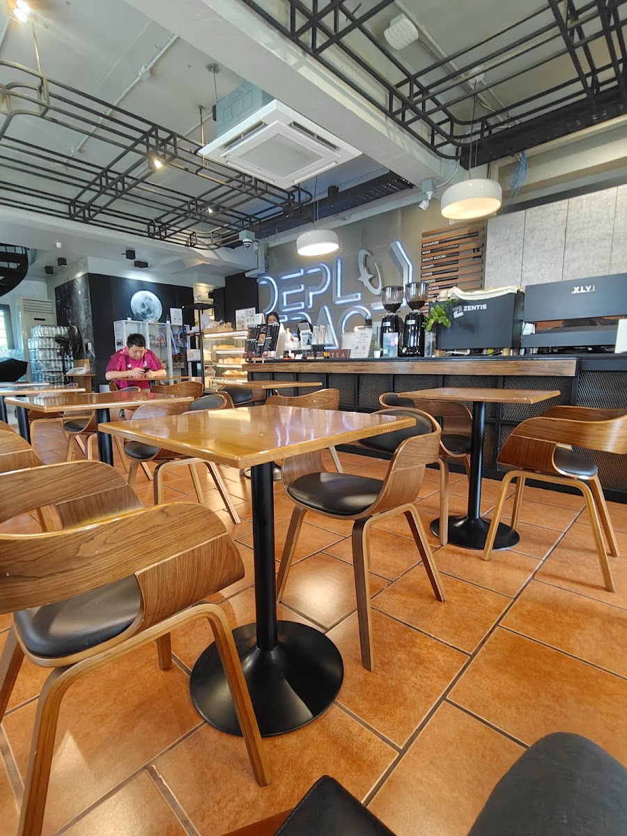 Deploy Space Cafe - 3