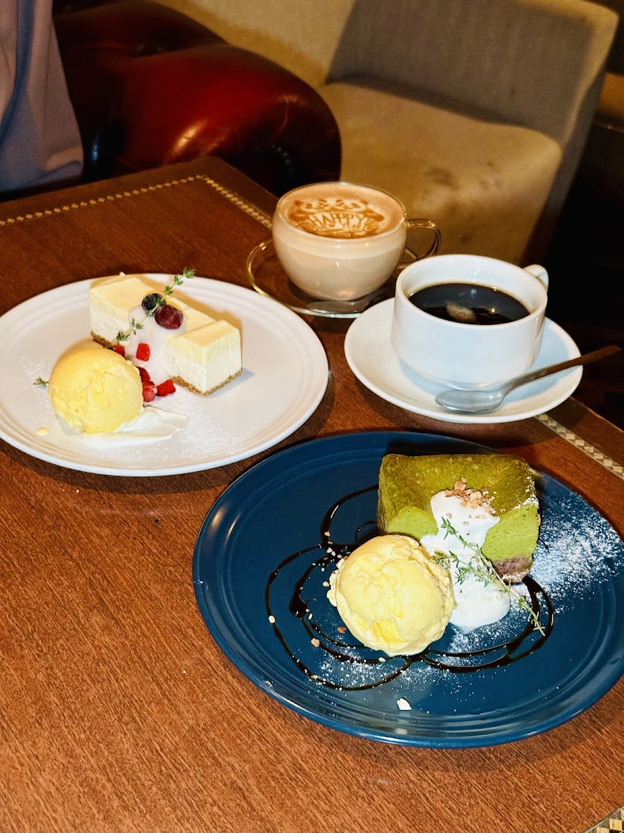 Analog Cafe Lounge Tokyo - 9