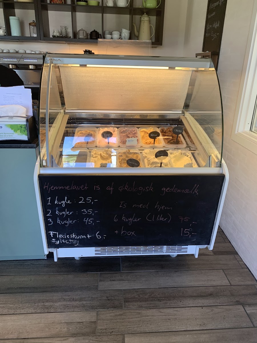 Lykkelund Gedemejeri & besøgsgard