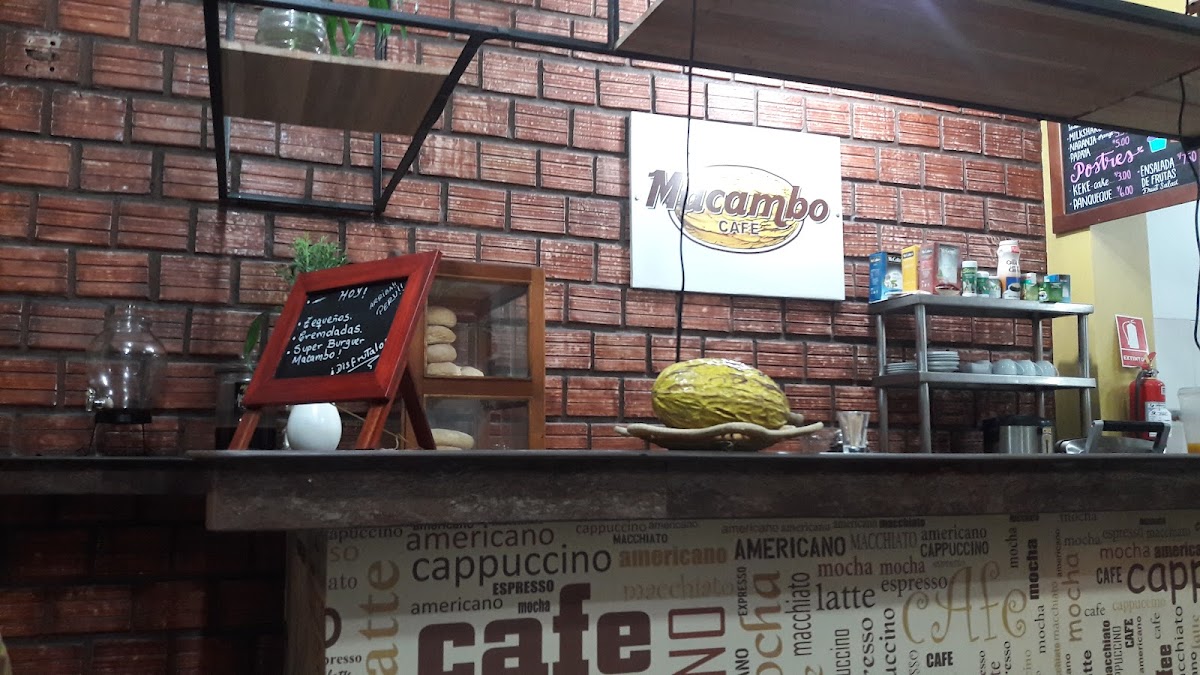 Macambo Cafe - 5