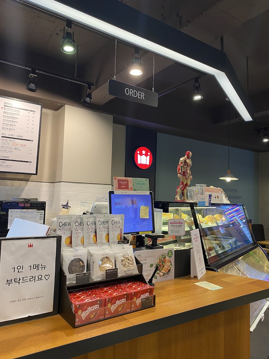 HOLLYS COFFEE Busan biff square - 2