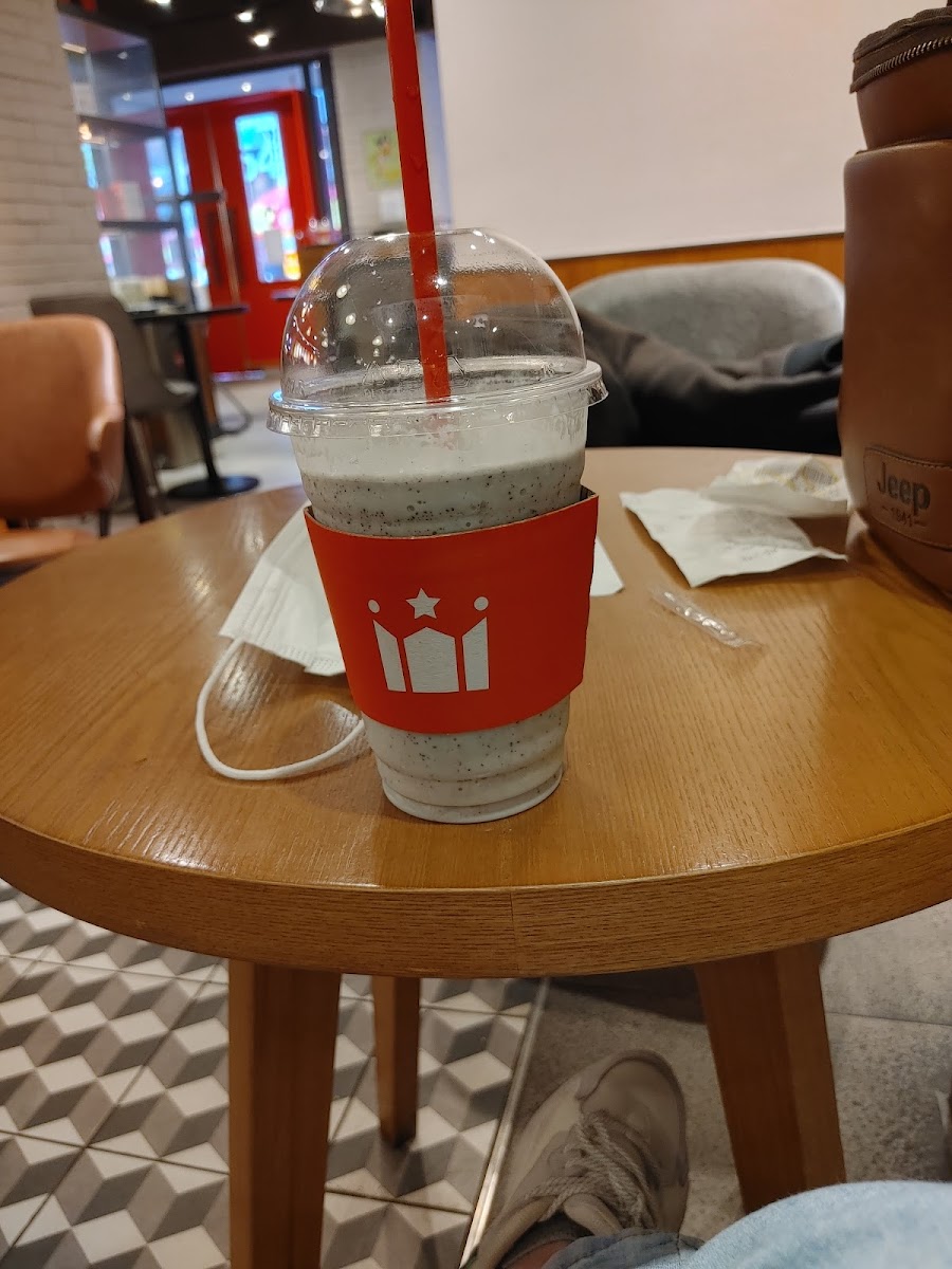 HOLLYS COFFEE Busan biff square - 9